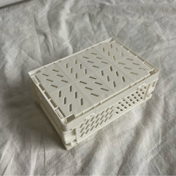 Cream Folding Crate Organizer - Picture 2 of 3